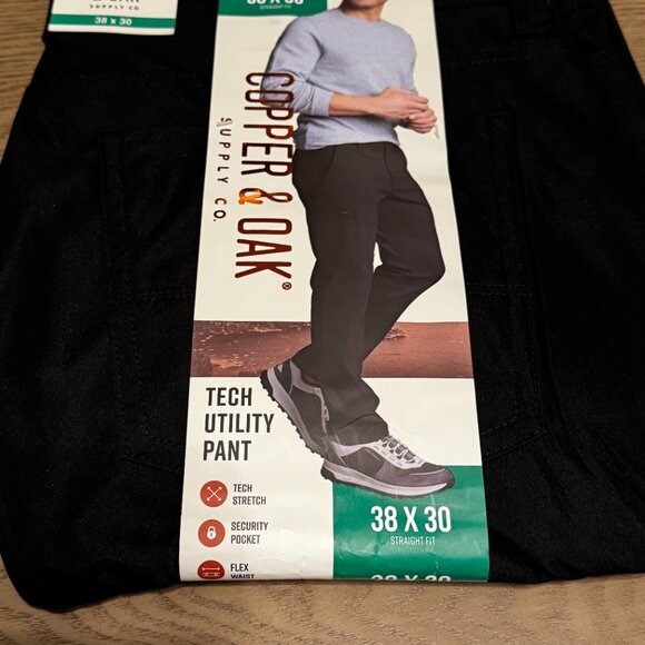 New black Tech Utility Pant 38x30 Straight Fit - Picture 2 of 3